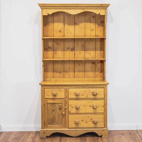Small pine welsh kitchen - small,