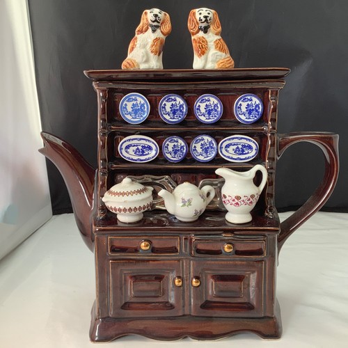 Welsh dresser teapot vintage - dresser, teapot.