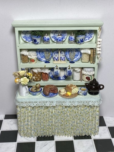 Dolls house 12th welsh - dolls, 1/12th
