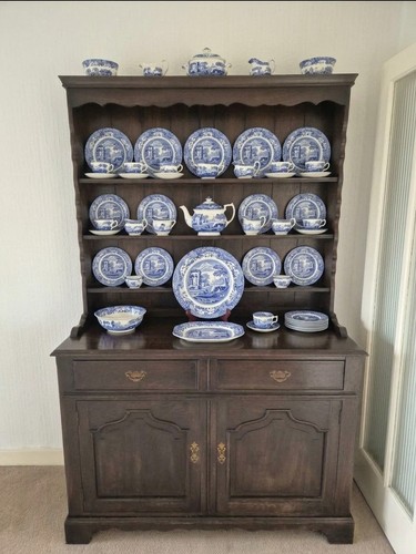 Traditional dark oak welsh - traditional,