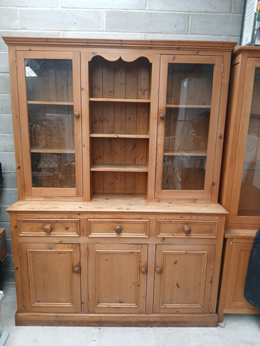 Vintage farmhouse pine welsh - farmhouse,