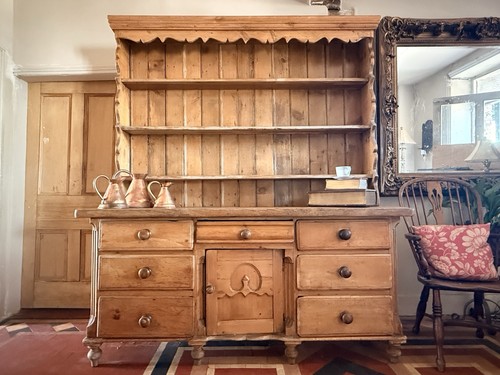 Substancial welsh antique - substancial,