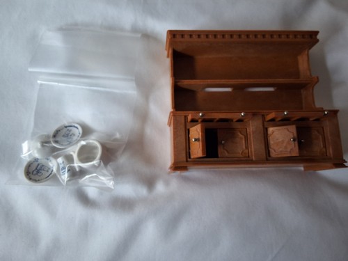 Sylvanian welsh dresser - ,