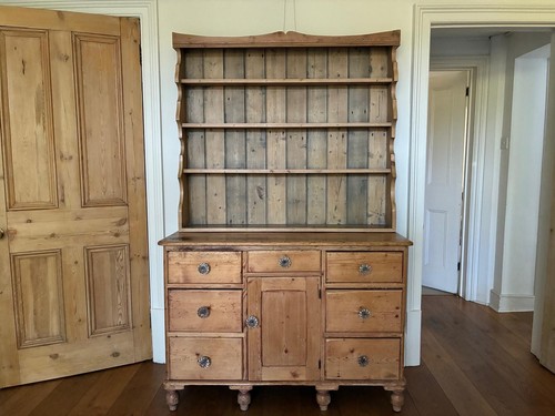 Antique pine welsh - , dresser
